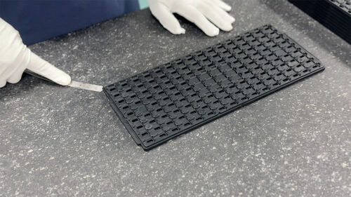 Peran Tray JEDEC Presisi Tinggi dalam Jalur Otomatis