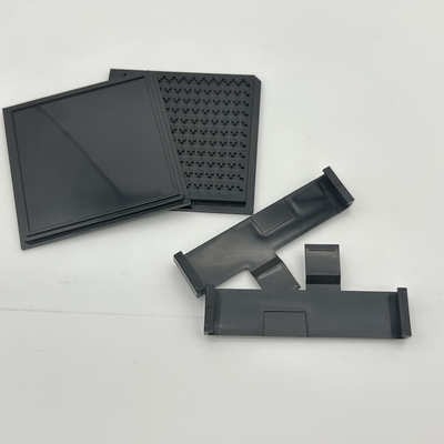 Harga yang bagus Square Desain ESD IC Chip Tray Dengan Kompatibilitas Tinggi Waffle Pack Dengan Tutup Dan Klip on line